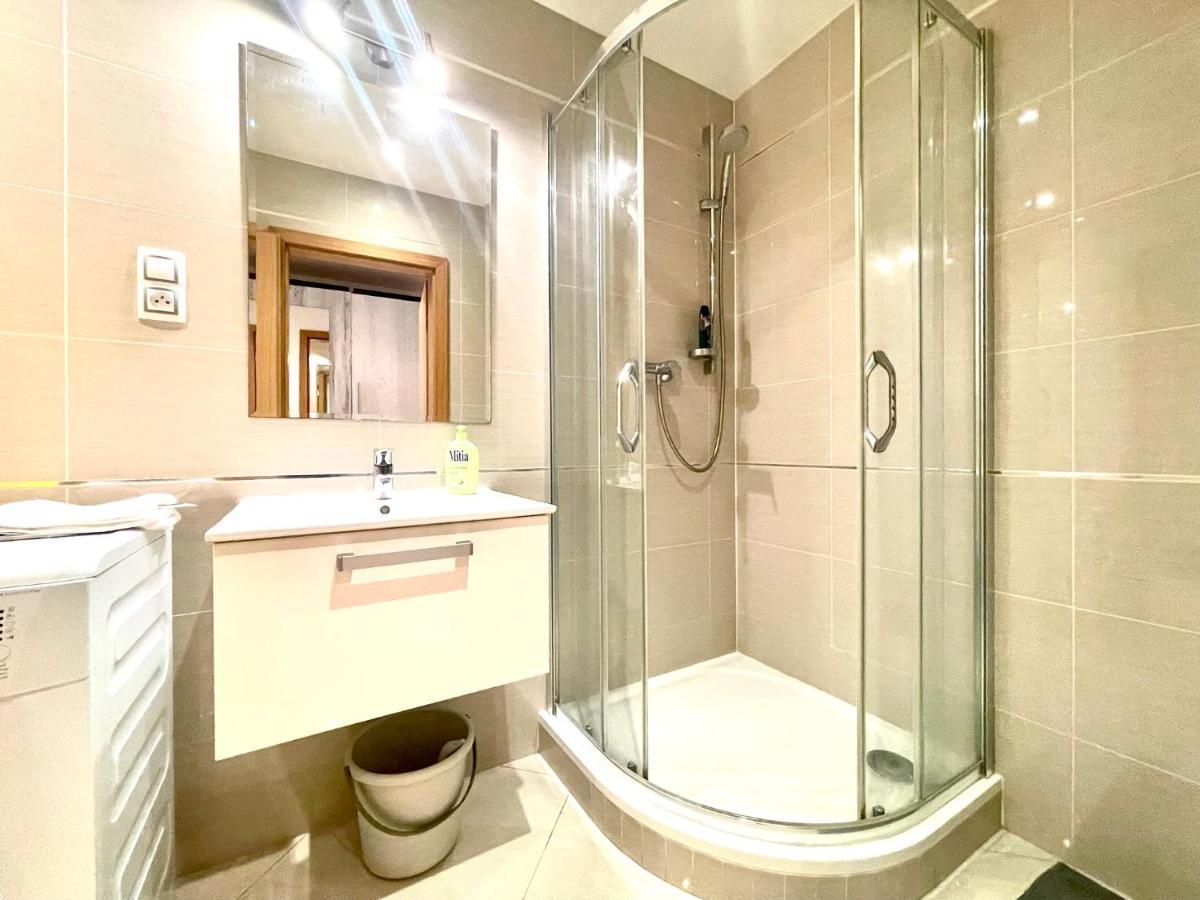 Centrum Park Apartment ปราก ภายนอก รูปภาพ