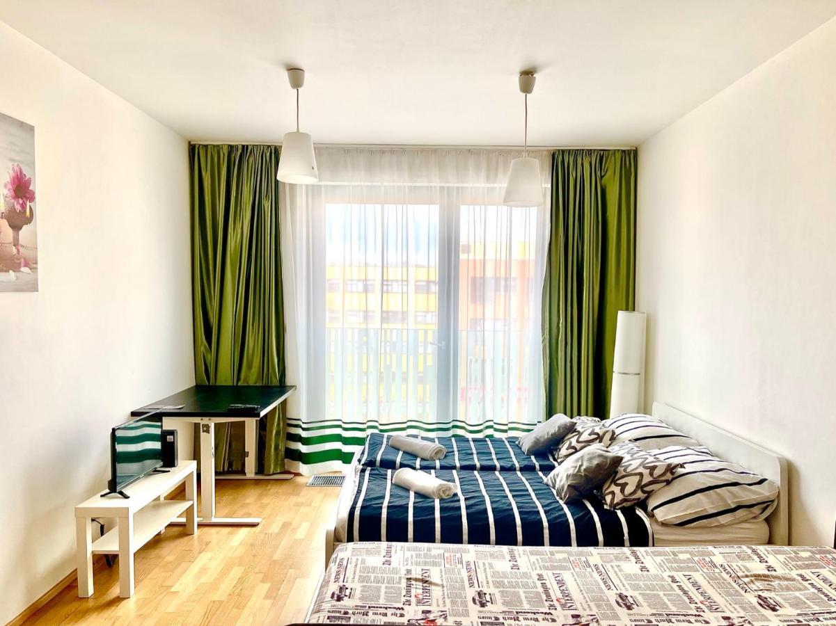 Centrum Park Apartment ปราก ภายนอก รูปภาพ